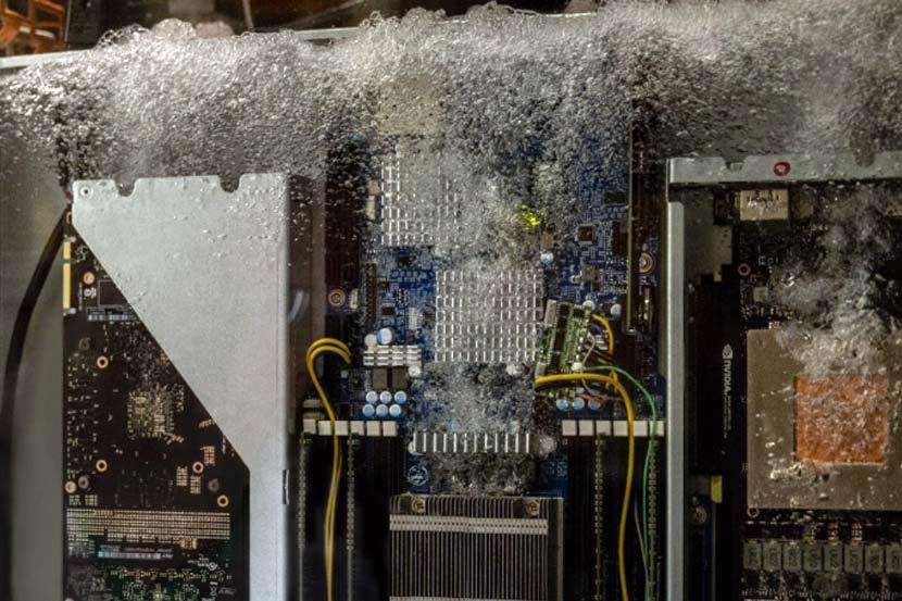 Refrigeração por Imersão (Opteon 2P50)